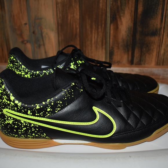 nike men's tiempo rio ii ic low soccer shoes